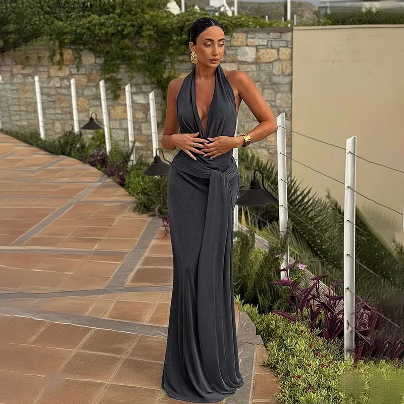 

New Sexy V-Neck And Hip Hugging Dress With Zip Ties And Hanging Neck, Exposed Back