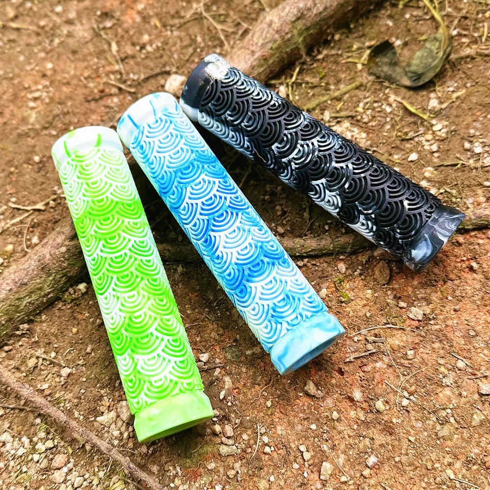 

Новые универсальные ручки для горного велосипеда с чешуей дракона, разноцветные резиновые противоскользящие амортизирующие детали руля велосипеда