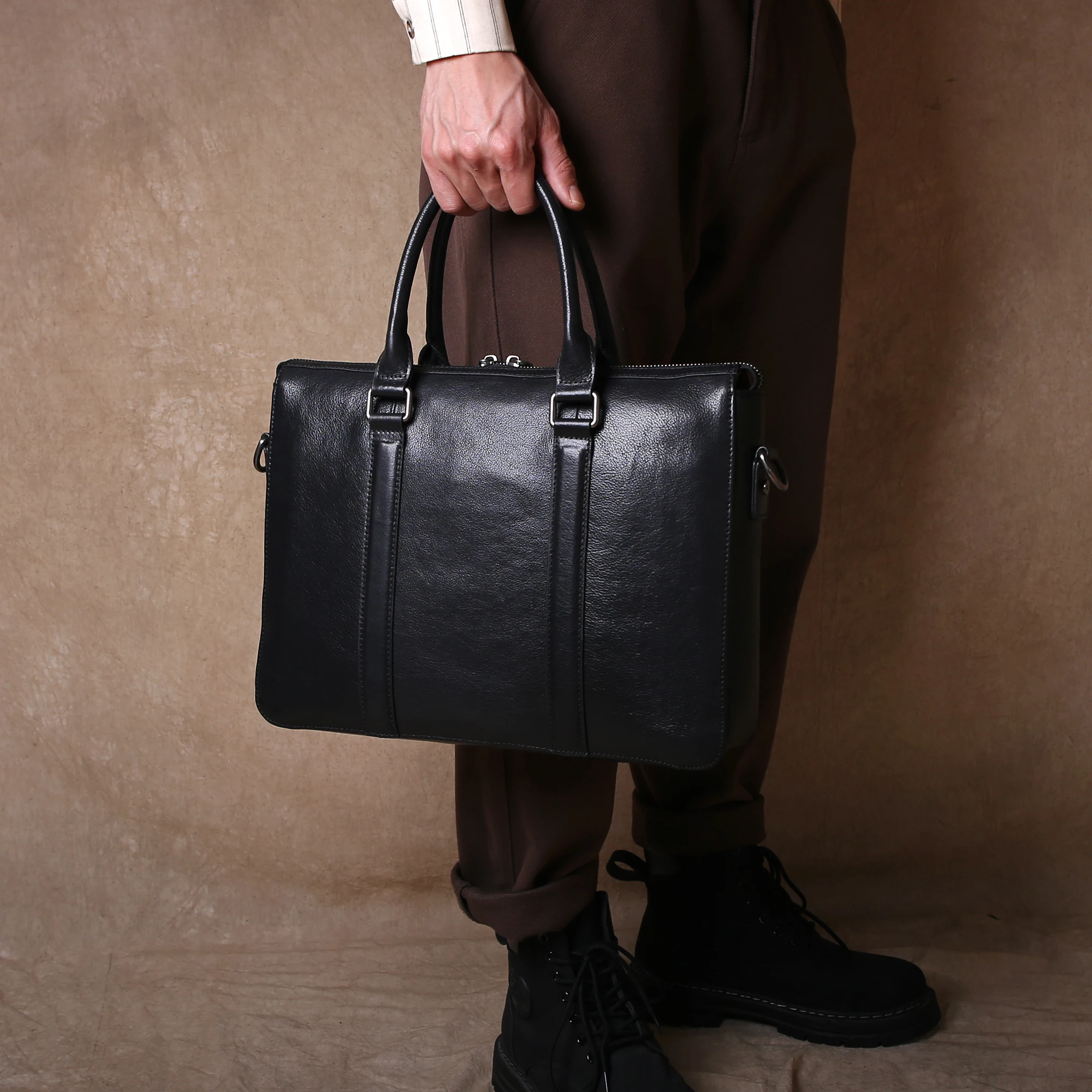 Borsa a mano in pelle di vacchetta di prima qualità, valigetta da lavoro in vera pelle da uomo, borsa per computer, borsa a tracolla a spalla singola per viaggio d'affari