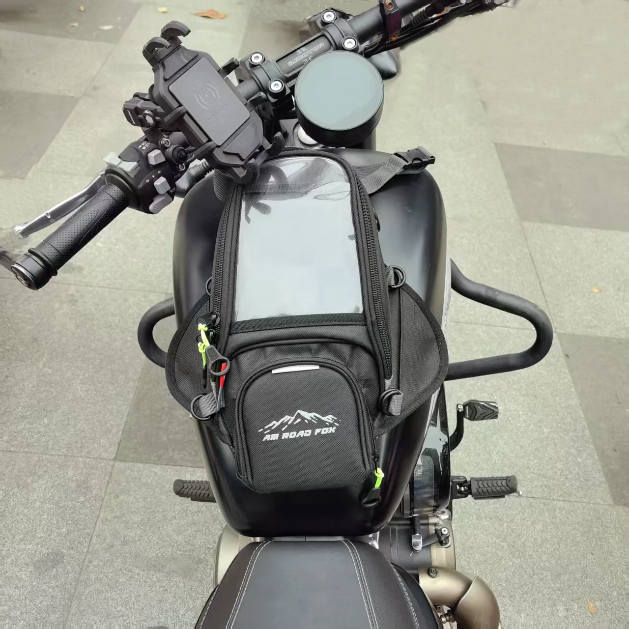 

HOT Motorcycle Fuel Bag Mobile Phone Navigation Tank Multifunctional Small Oil Reservoit Package