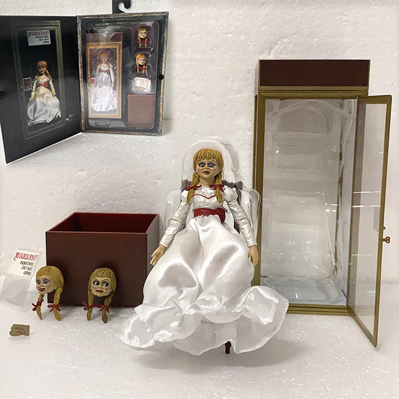 NECA Figure Annabelle Comes Home Annabelle Figures Action Figure Model Toy Doll 18cm 7inch Real Clothes Joint Movable Decoration