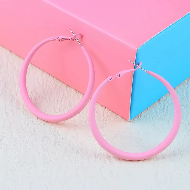 Trendy Big Round Hoop Earrings for Women European Exaggerate Party Jewelry Retro Statement Geometry Circle Dangle Loop Earrings