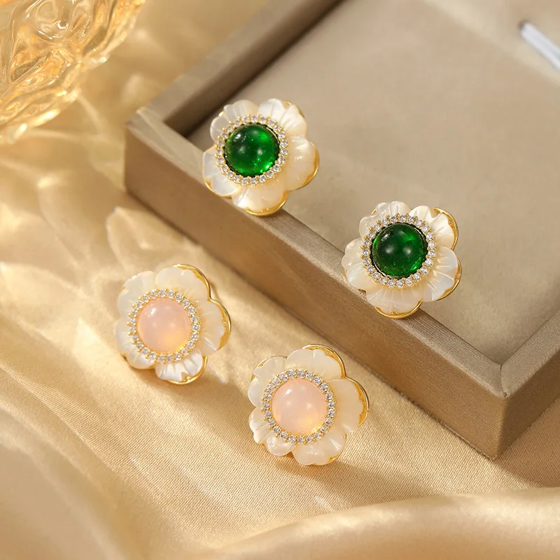 جديد الأذن مشبك الأقراط حلقة قلادة المتخصصة نمط ضوء الفاخرة والالتطور حساسة وتنحيف الوجه