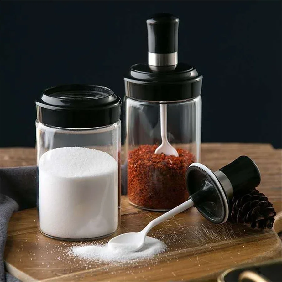 2 in 1 Spice Jar Cap Sealed Cruet Condiment Seasoning Jars Lid Spoon for honey/oil/Pepper Bottles Salt Shakers Kitchen Storage