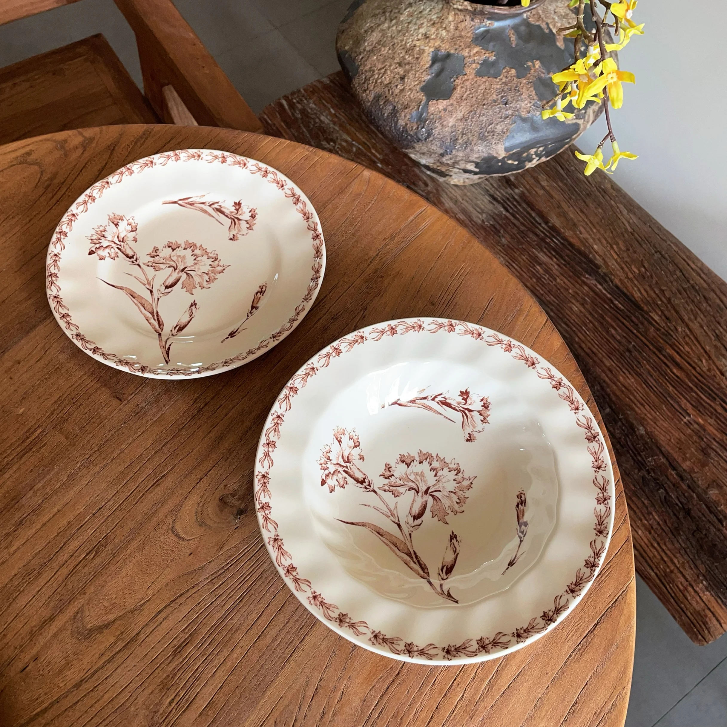 

Underglaze Colored Plate French Sle Red Brown Antique Color Carnation Steak Plate ternoon Tea Dert Plate Cerc Material