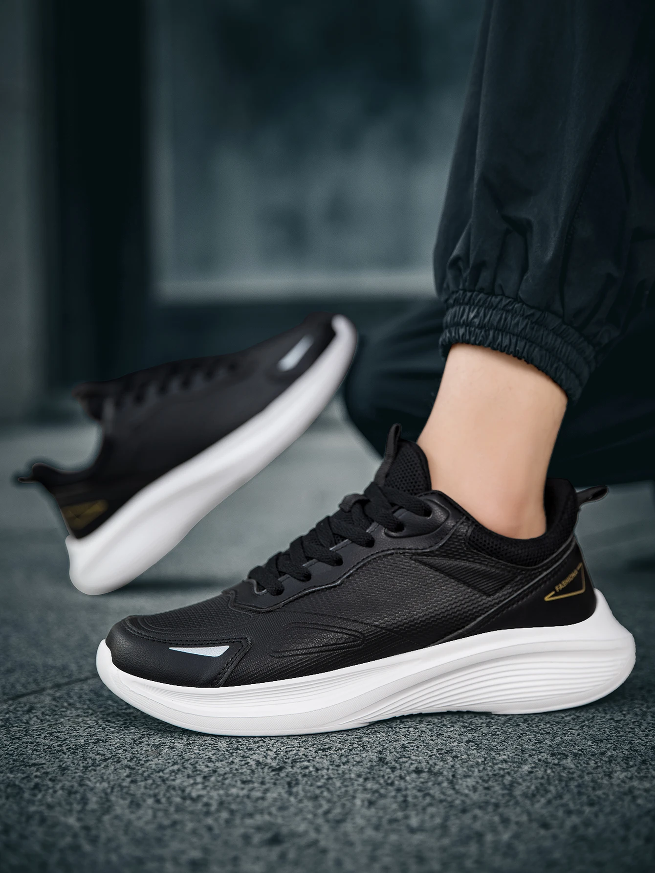 Autumn and Winter Men's Ultra-Fiber Warm Non-Slip Casual Shoes, Lightweight, Fashionable and Versatile, Suitable for Commuting and Work