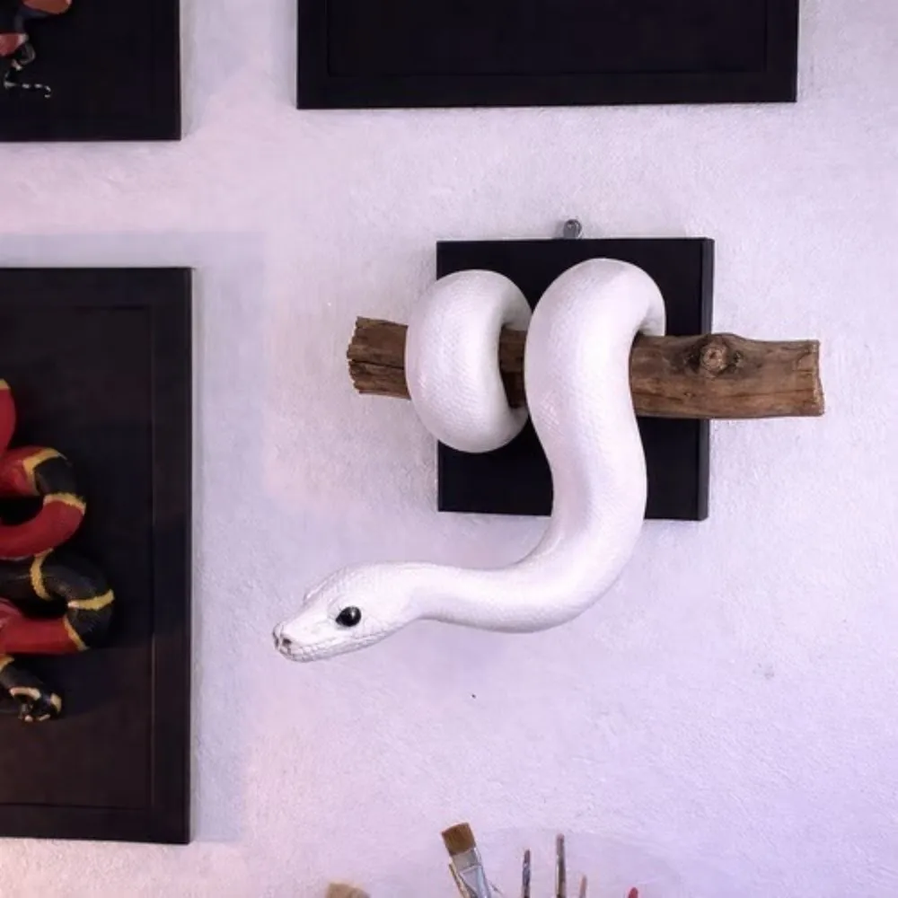 Lifelike Resin Python Wall Ornament, Gothic Style Golden Ball Snake Wall Decor for Room Display
