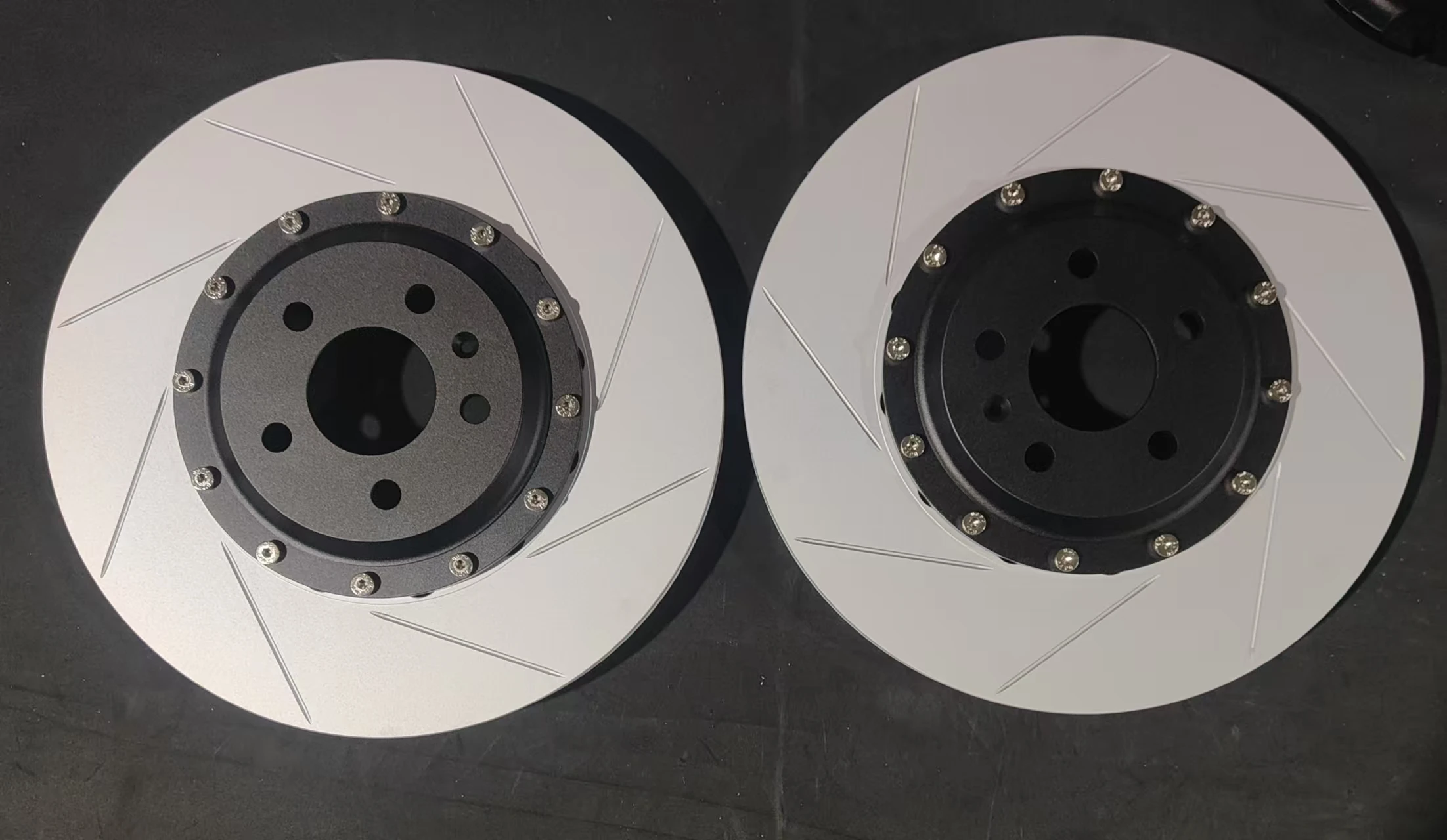 

Передний полностью плавающий двухсоставной тормозной диск 375*36 мм 4M0615301AM для Audi