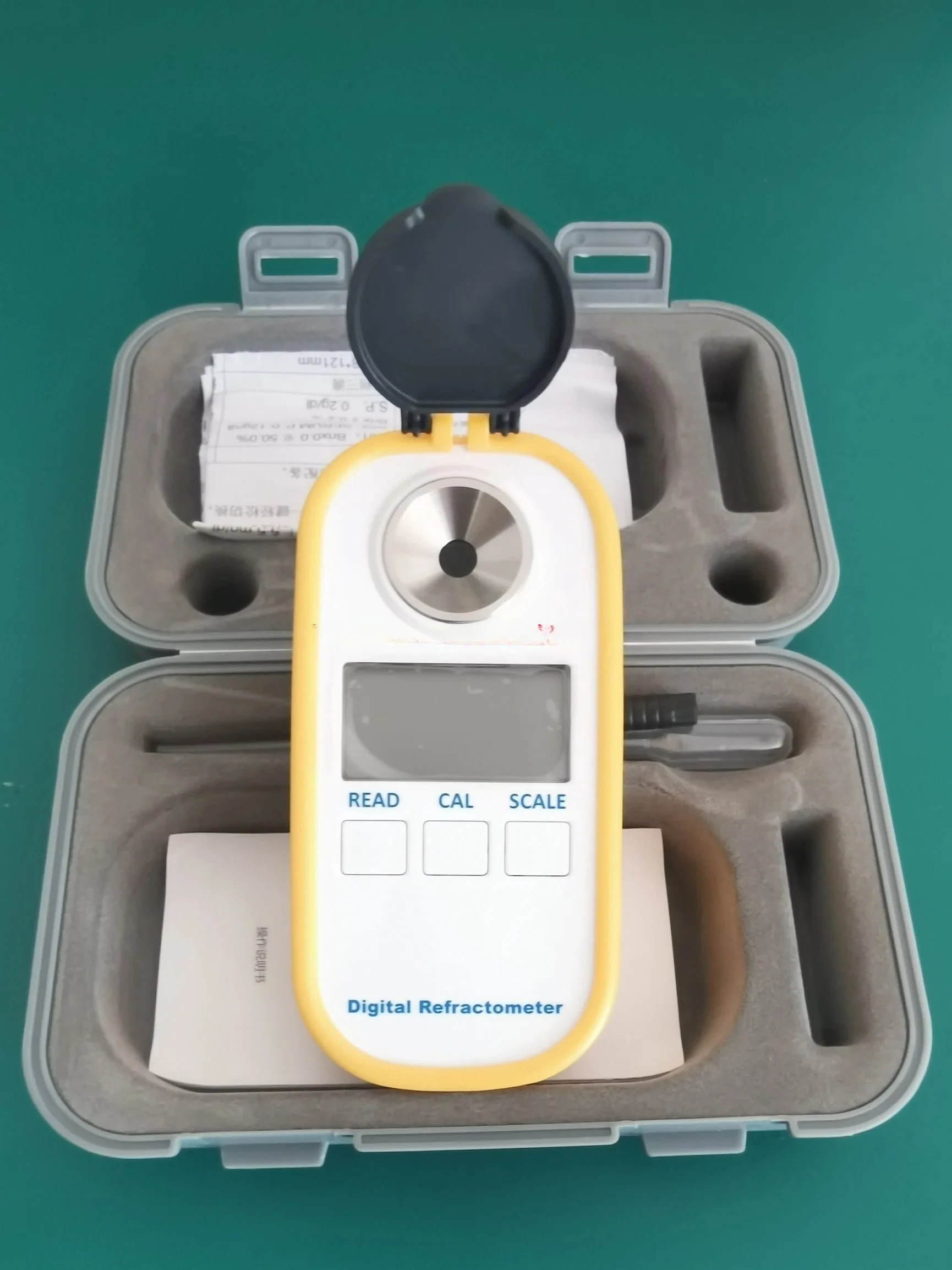 Digital Veterinary Refractometer, Veterinary Use for Cow Calves