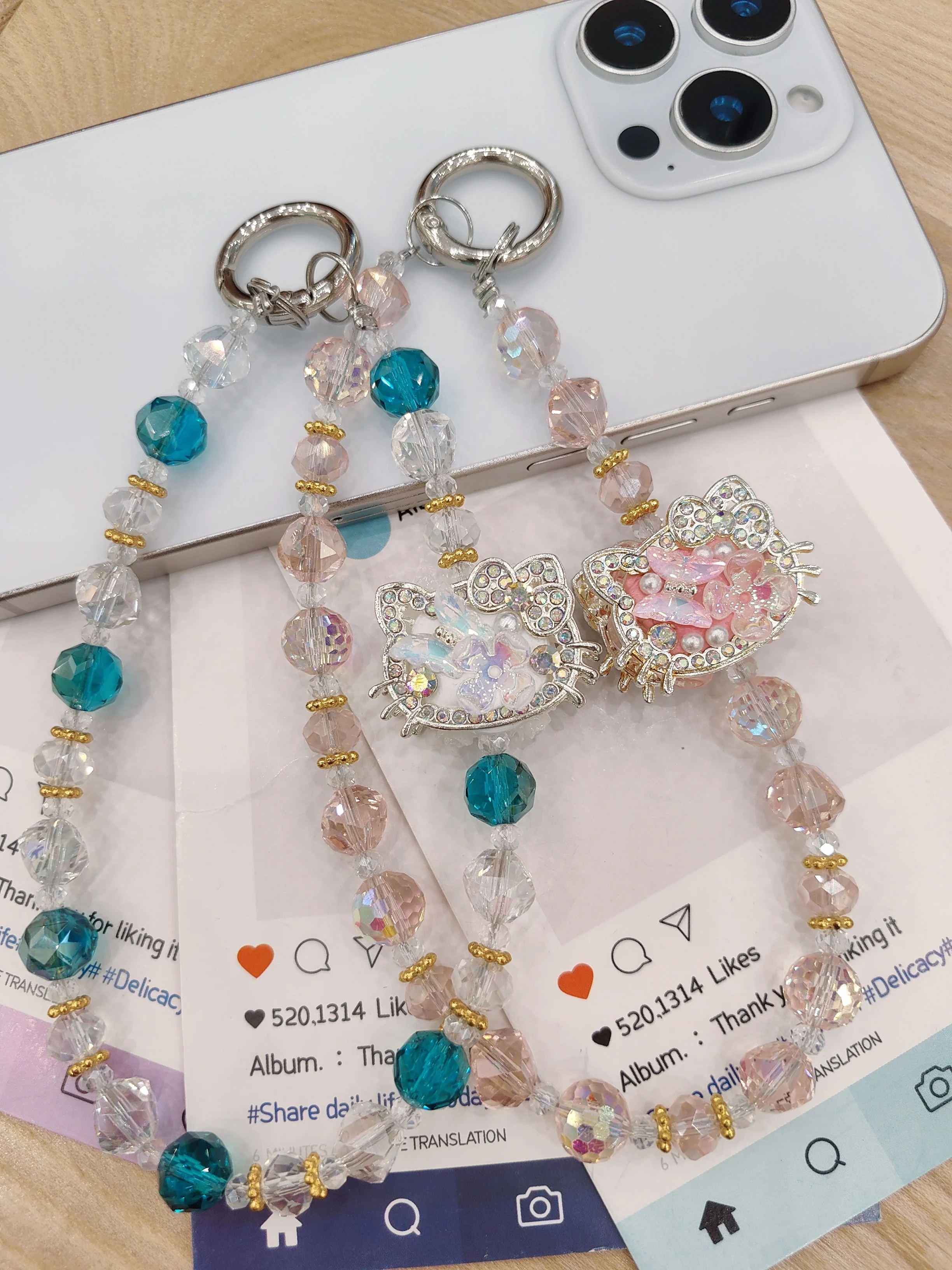 

Simple Style Crystal Sanrio For Hello Kitty Flash Diamond Stereoscopic Lightweight Mobile Phone Lanyard For General Phone Case