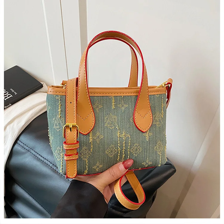 

2025 Avant-Garde Tote Bag, Multi-Way Convertible Top Handle & Crossbody Sling for Women, Minimalist Day to Night Carryall