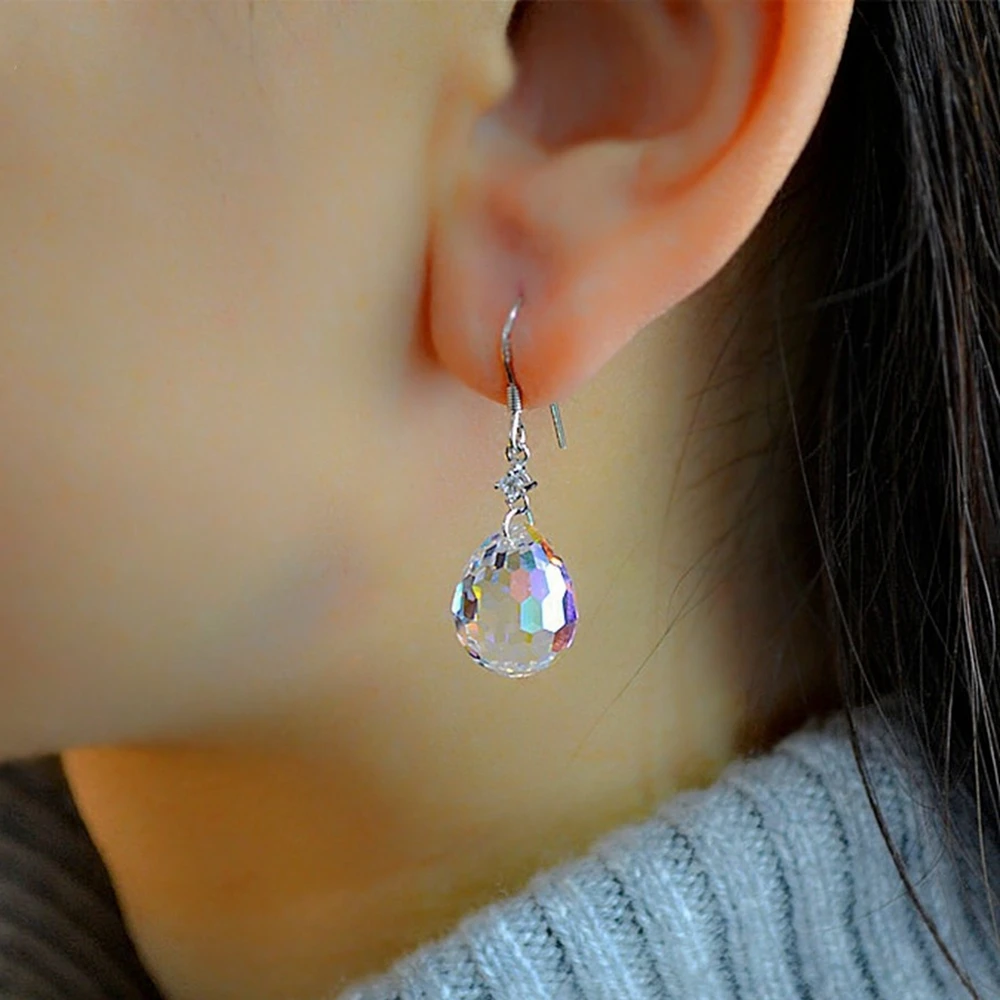 2023 Fashion Crystal Tassels Dangle Earrings for Women Simple Temperament Water Drop Earring Ms Wedding Daily Jewelry Gifts
