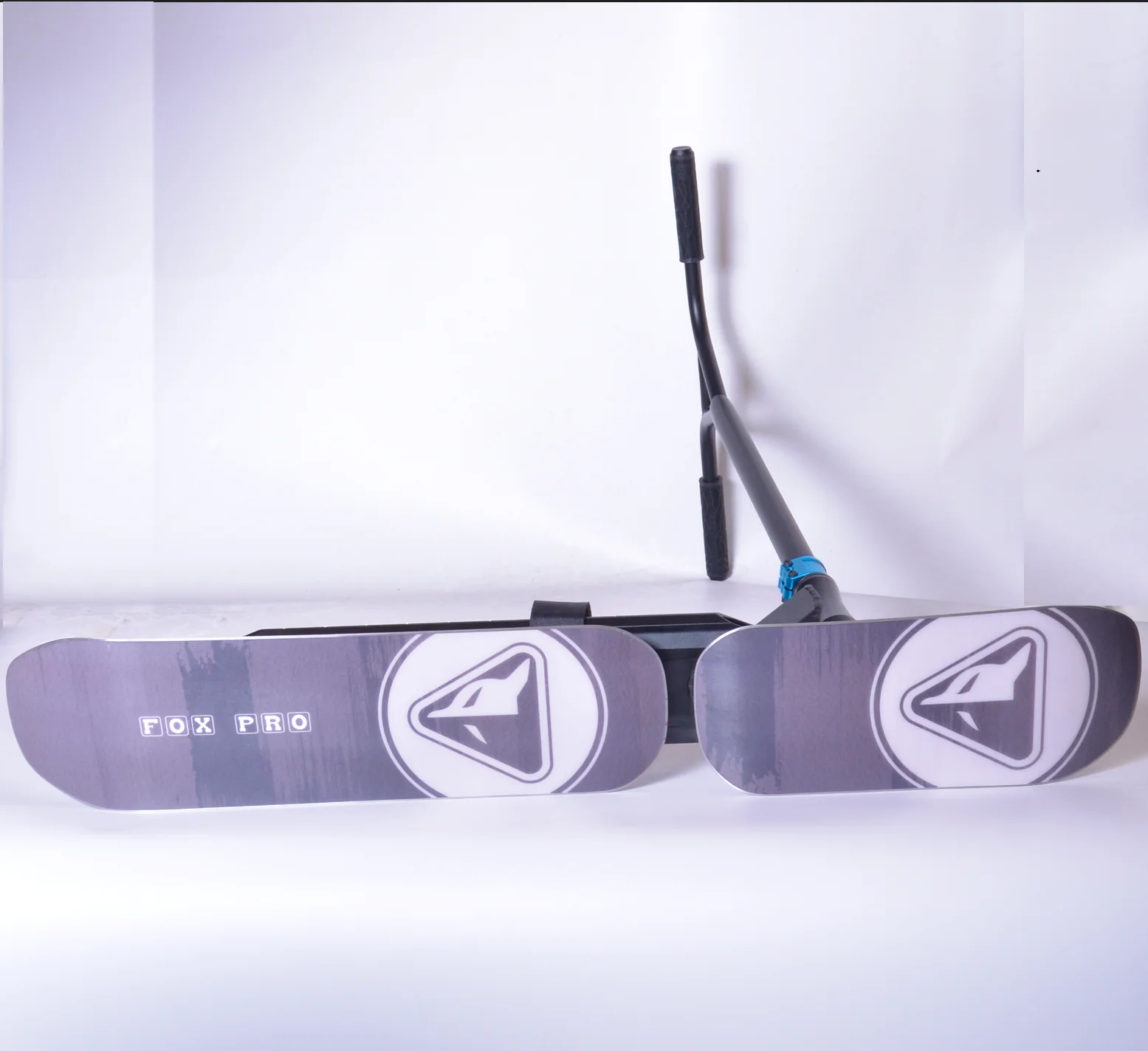 أحدث نموذج للمراهقين على شكل سكوتر حيلة الثلج لزلاجة التزلج على الجليد