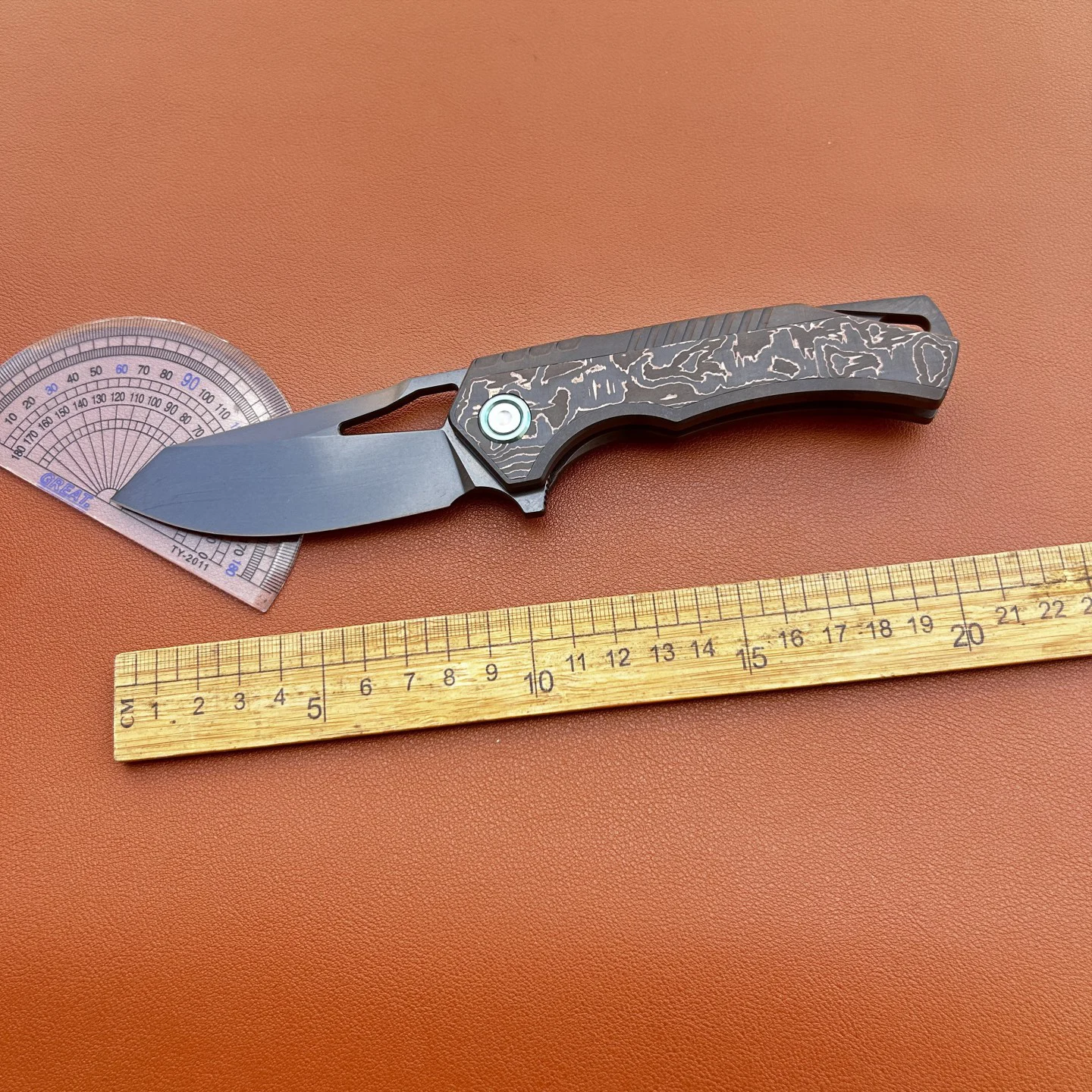 Folding Knife M390 Powder Steel TC4 Titanium Carbon Fiber Handle Ceramic Bearing EDC Pocket Knife Outdoor Camping Tool