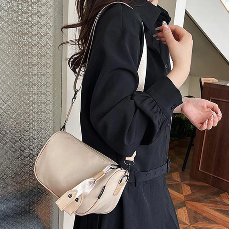 New Crossbody Saddle Bags for Women Casual Oxford Nylon Fabric Large Capacity Shoulder Bag Lightweight Solid Zipper Women's Bag