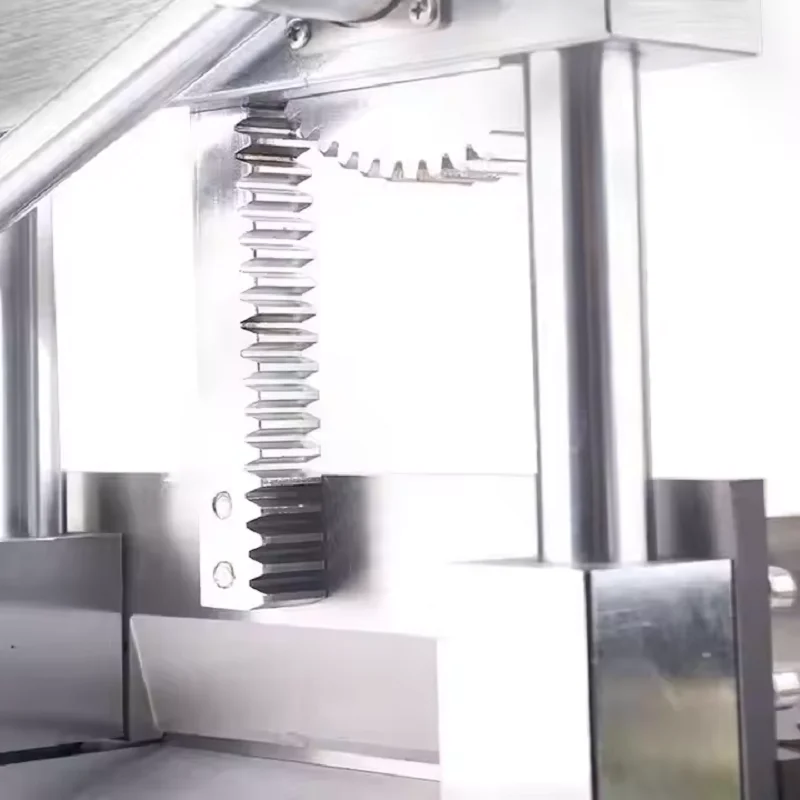 آلة قطع العظام اليدوية الصغيرة المريحة آلة قطع منشار العظام التجارية