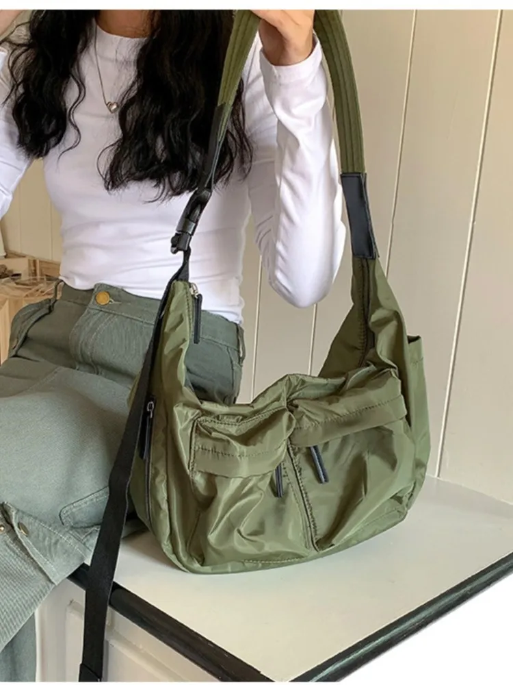 Silon ležérní bedra pytle pro ženy 2024 nový korejské vícenásobné kapes crossbody brašna móda cestovní velký schopnost student pytle