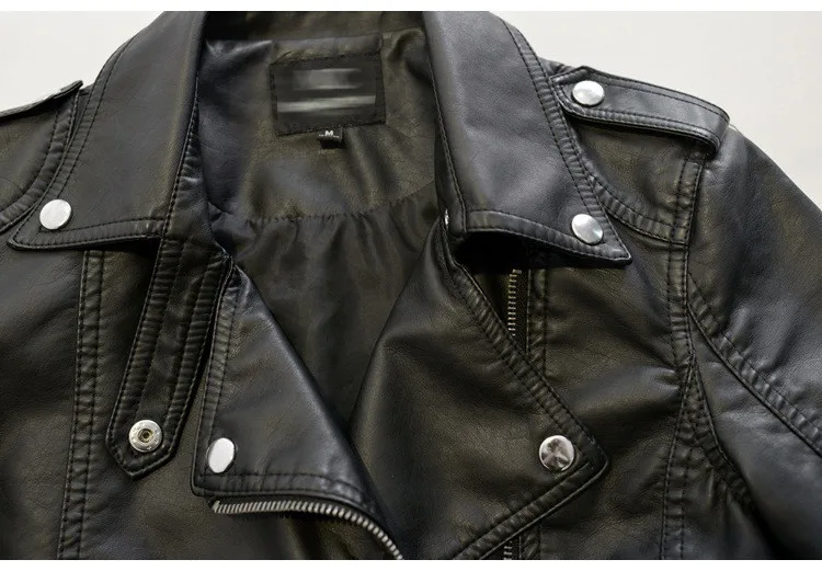 Mujer 2024 nuevo diseño primavera otoño chaqueta de cuero PU abrigo de cuero suave de imitación chaquetas negras ajustadas con remaches y cremallera para motocicleta