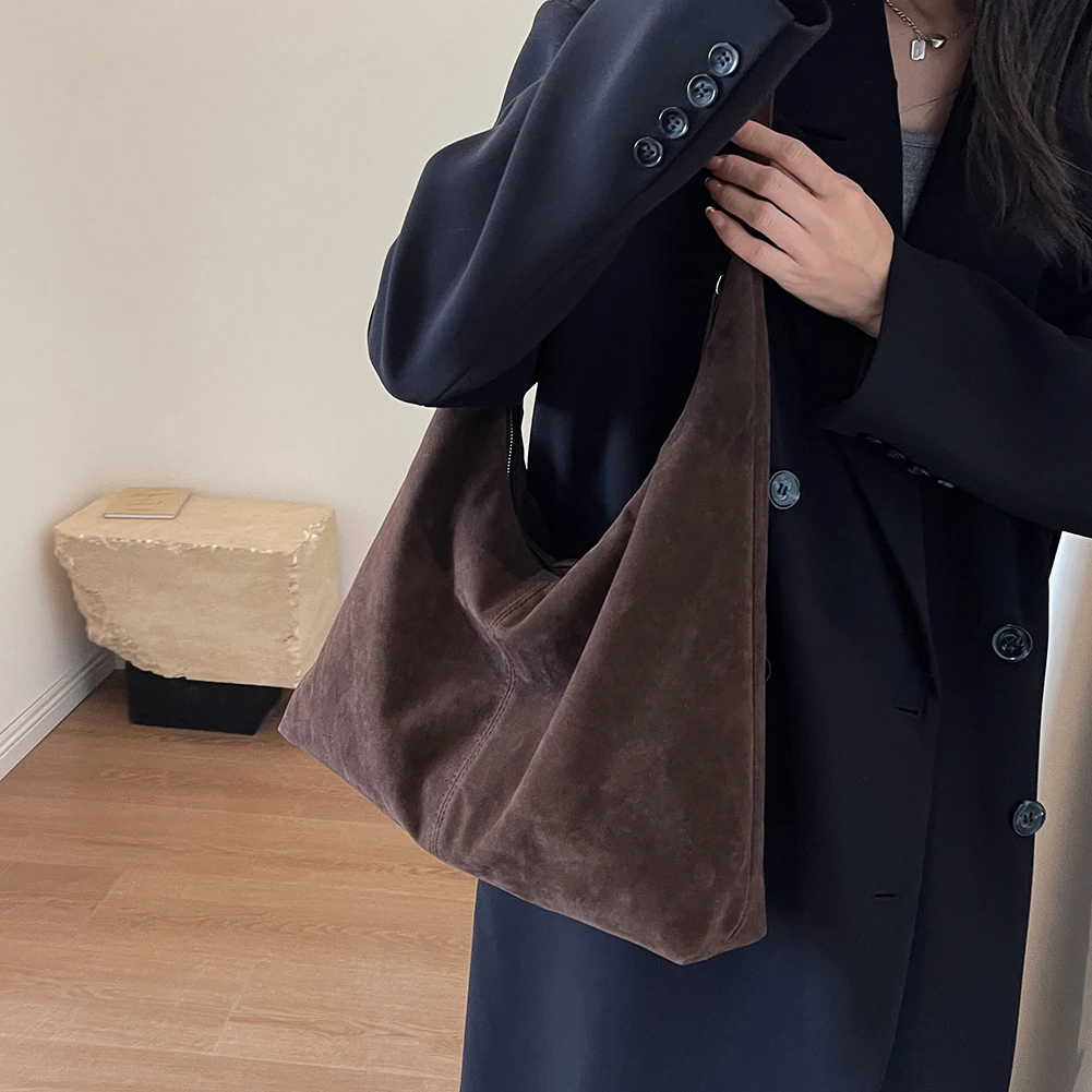 حقيبة يد نسائية من الجلد المدب - مراجعة Hobo Bag Slouchy وسعره