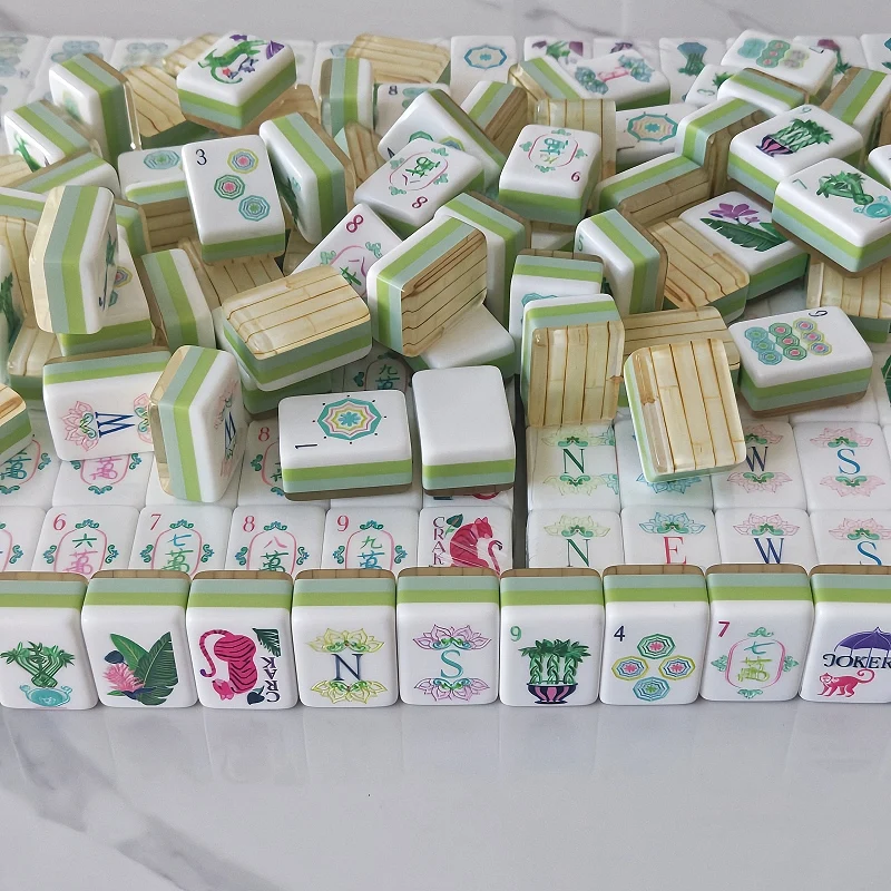 4-Layer Acrylic American Mahjong Set with Bamboo Tiles, Luxury Mah Jongg for Family Party Entertainment, Surprise Festival Gifts view 4