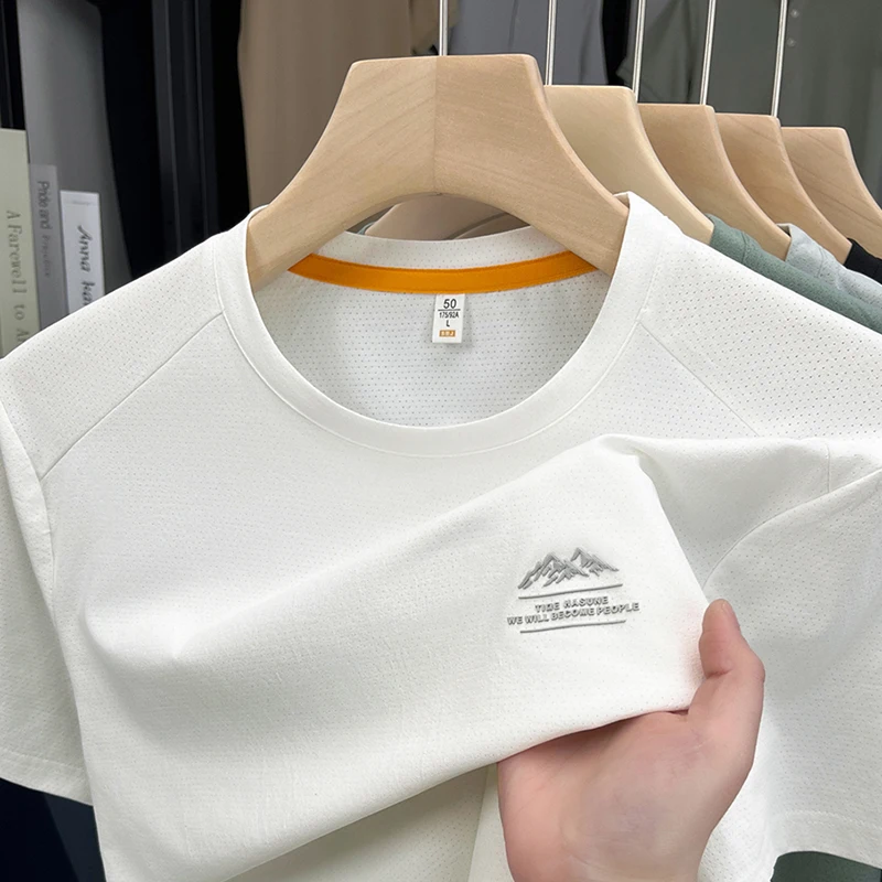 

New High End Brand Designer Printed O-Neck T-Shirt Trendy Casual Short Sleeved Breathable Comfortable Sports Top Men's Clothing