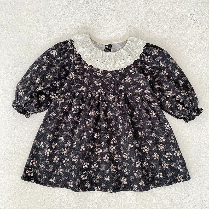 

2025 Autumn New Girls Retro Floral Dress Girls Long Sleeve Countryside Style Dress Long Sleeve Ruffled Patchwork Dress