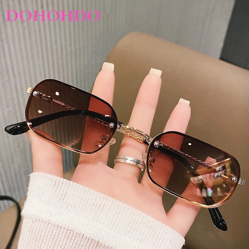 

DOHOHDO New Rectangle Rimless Sunglasses Women Brand Trending Black Sun Glasses For Female Tide Fashion Vintage Eyewear UV400