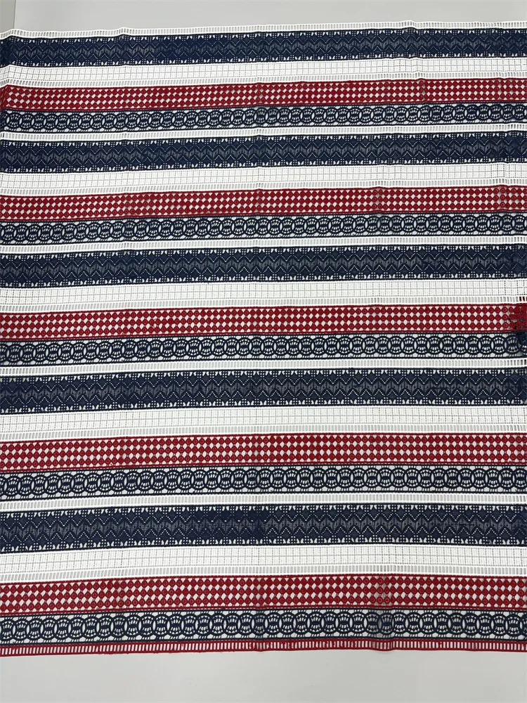 Neuer Stil Afrika Spitzenstoff 2026 Hochwertige Spitze Wasserlösliche Bestickte Modische Weiche Spitze 5 Yards – Detail 7