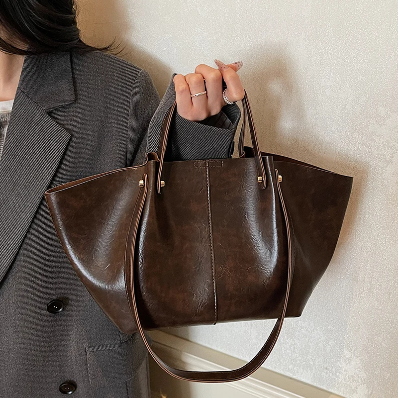 

Women's Soft Leather Tote Bag Large Capacity Single Shoulder Handbag for Daily Commute Work Casual 2025 Fashion Underarm Bag