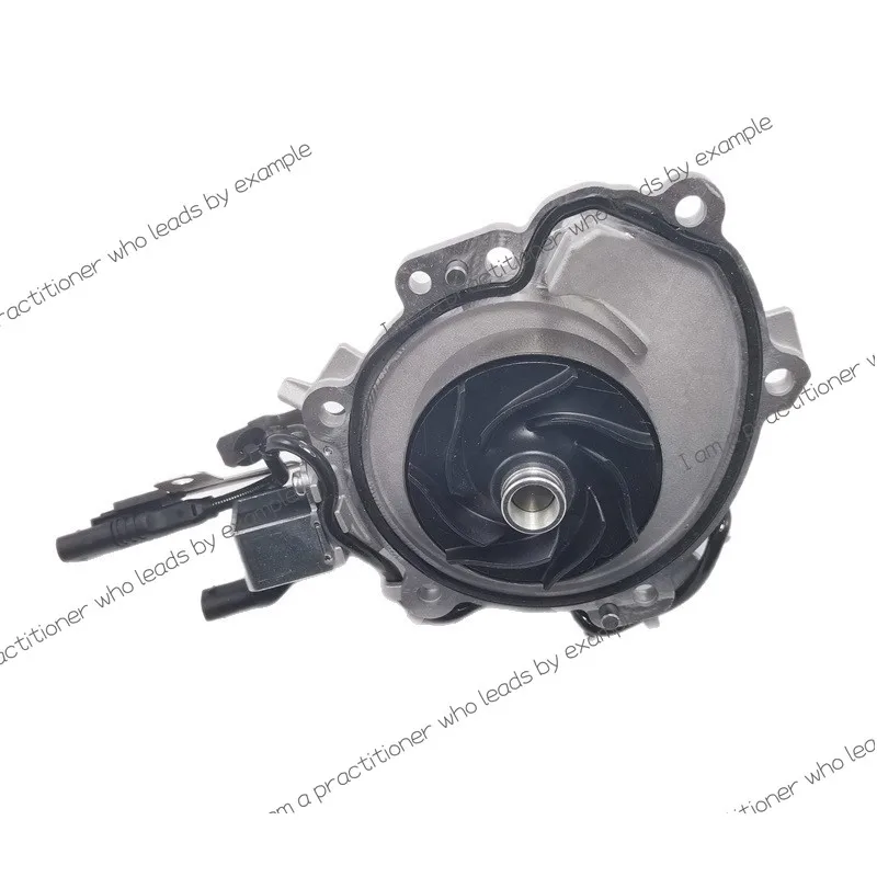 LR129893 Suitable for Land Rover mechanical water pump assembly LR073693 LR080736 LR123384 water pump