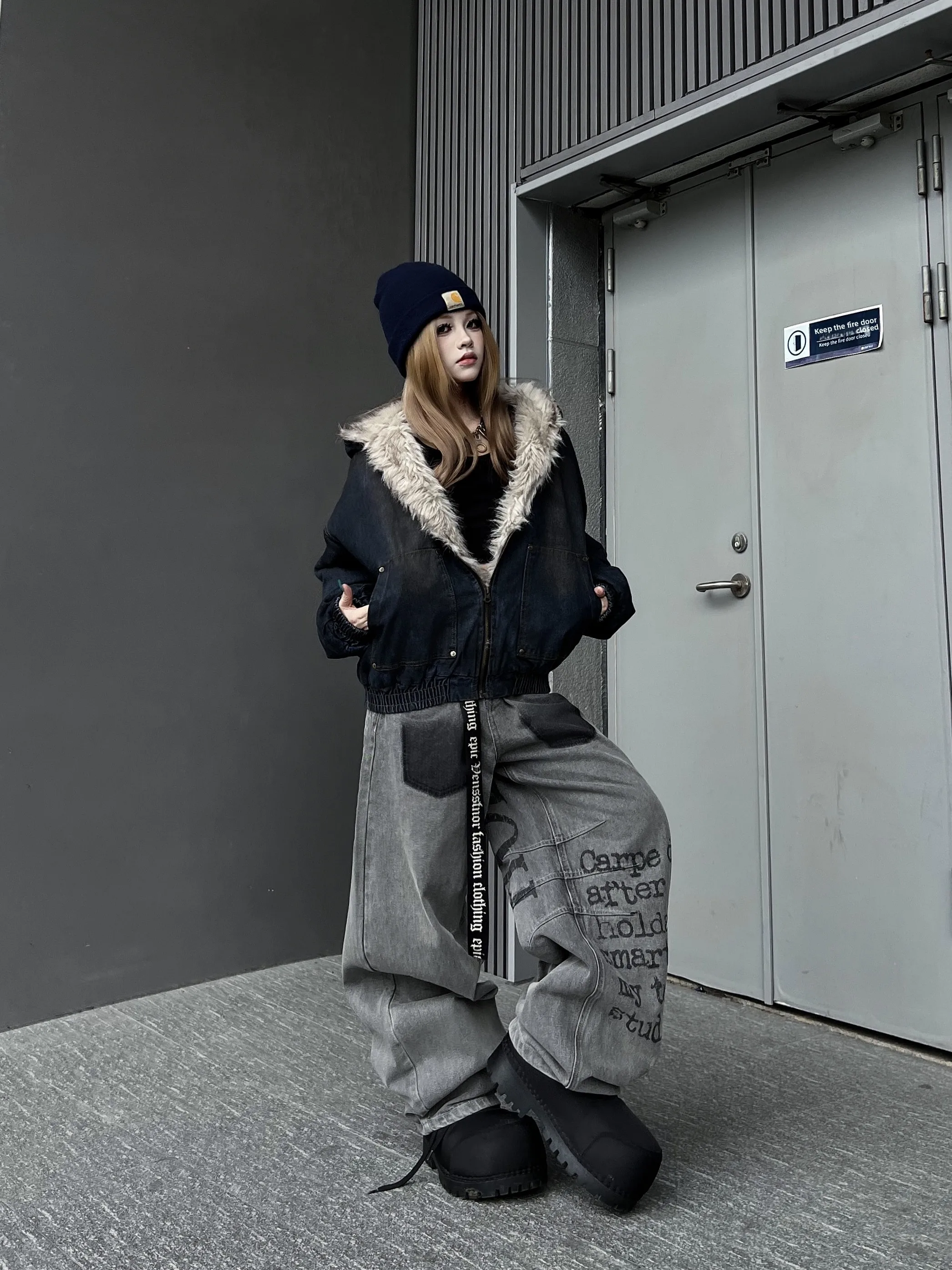 

TR BRUIFT American Retro Hooded Jaet Loose Thiened Heavy Cotton Coat Youth Casual Warm Long Sve Pure Color Coat