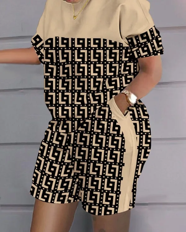 

Summer New 2025 2 piece sets woman outfit Casual Loose Print Tshirt Short Set Two Piece Set And Pockets Shorts Suit