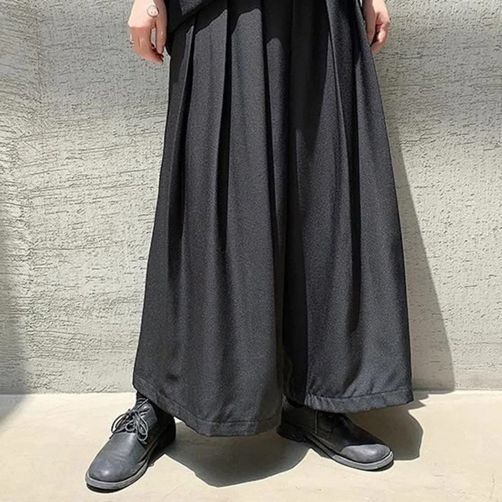 XS-5XL Celana Samurai Kasual Berlipat Kulot Pria Hakama Pakaian Jalanan Musim Semi Celana Kaki Lebar Kepribadian Fashion Pakaian Pria Baru
