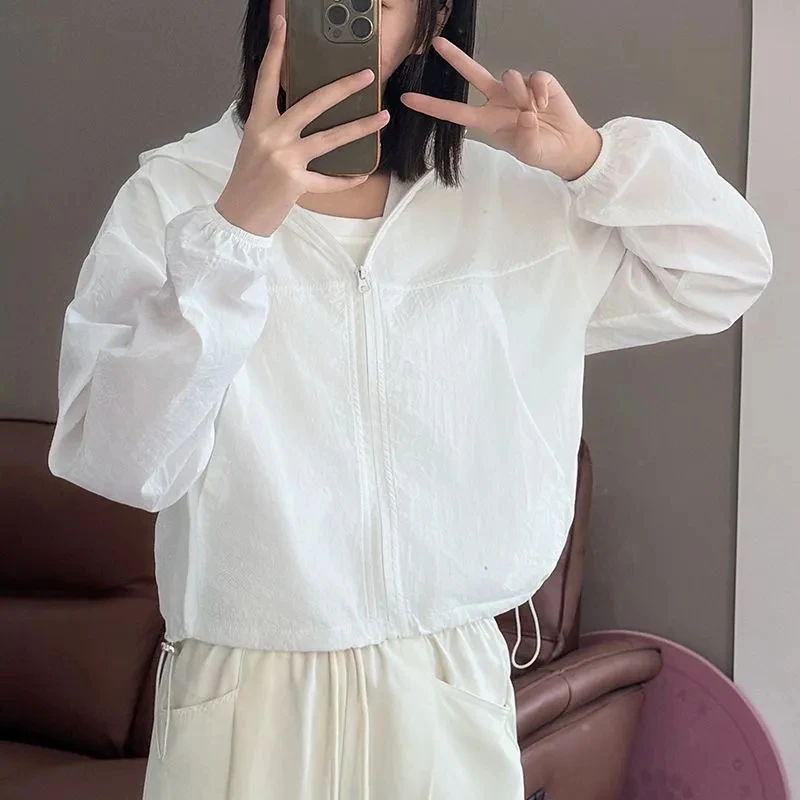 2026 Summer Lady Hooded Light Thin UV Resistant Jacket Korean Women Solid Color Sunscreen Coat Femme Long Sleeves Loose Outwear