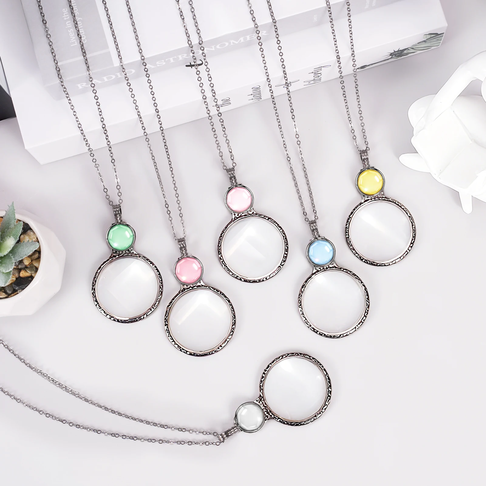 Collar de lupa para mujer, colgante de collar de monóculo con lupa de 10X, lente de lupa de lectura vintage