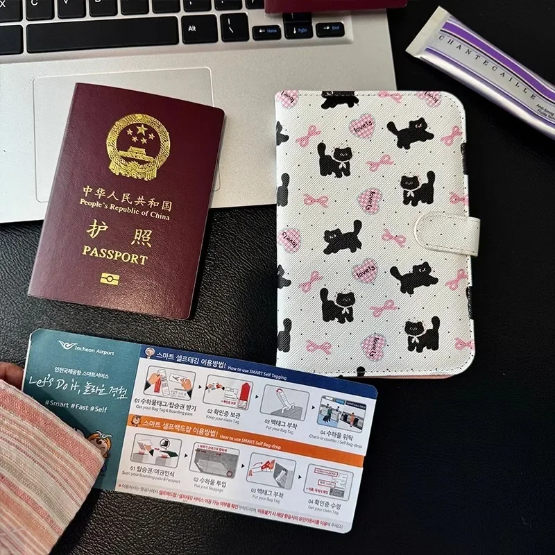 1PC Fashion New PU Women Passport Holder Couple Models Girls Travel Passport Cover Unisex Card Case Man Card Holder Wallet