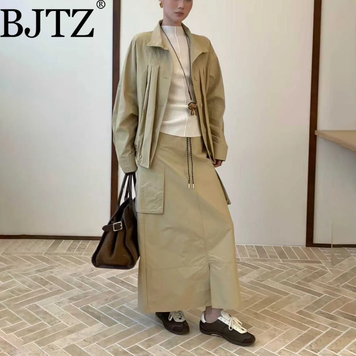 

BJTZ плиссированный свободный топ, комплект курток, весна-осень 2024, новая модная повседневная однотонная универсальная женская юбка, комплект из двух предметов