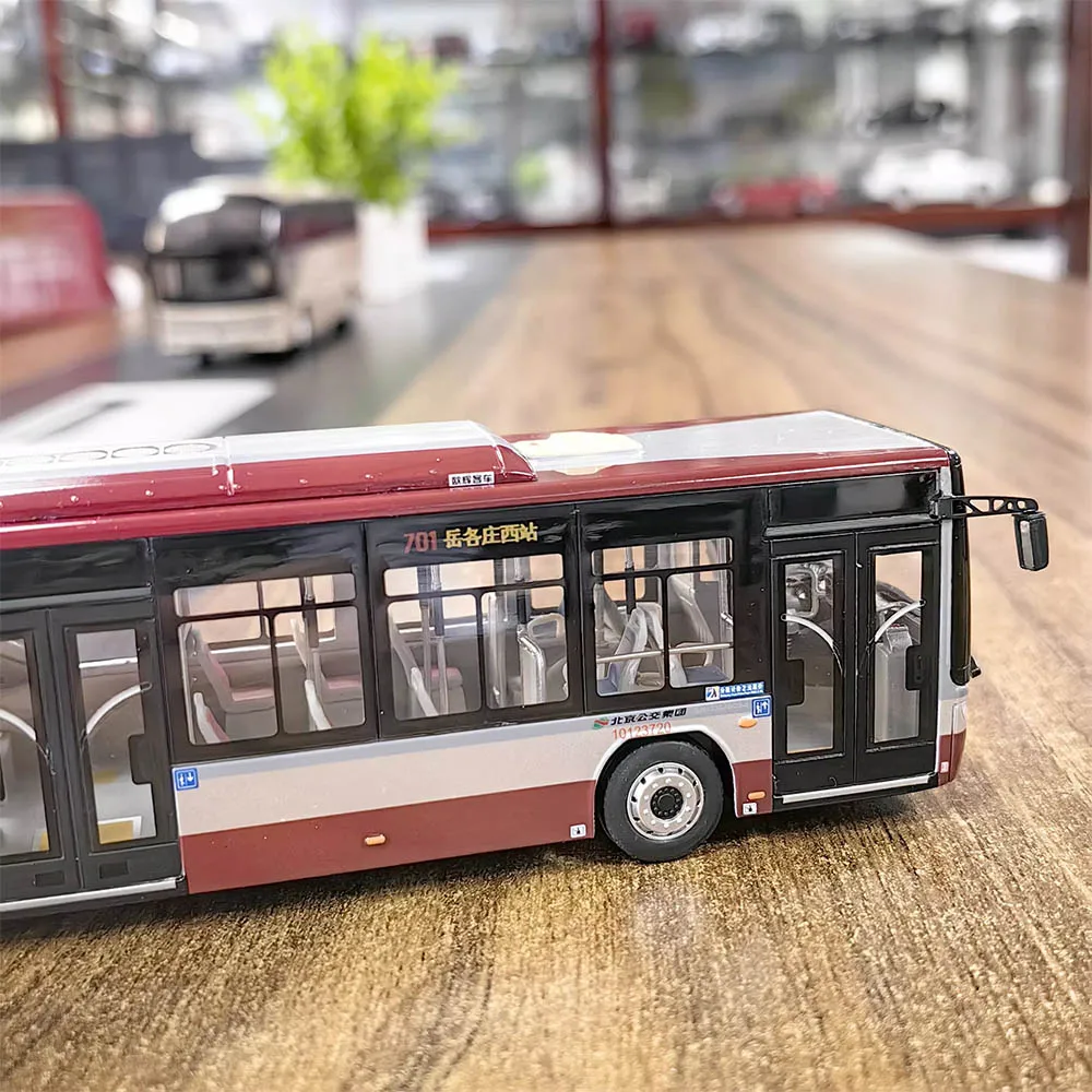 1:64 Beijing Bus Model Alloy Red Eagle 649 Road 701 Beiqi Foton Ouhui BJ6123C7BCD Bus Model Toy