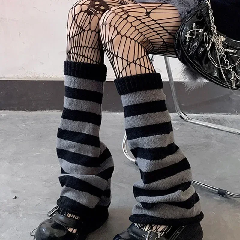 Trendy Y2k Gothic Lolita scaldamuscoli a righe giapponese donna ragazze Gothic Sockings ghette polsini lavorati a maglia spessi al ginocchio calzini