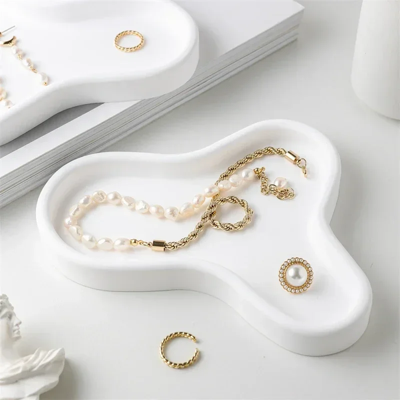 

Высококачественная силиконовая форма для треугольного подноса-органайзера для демонстрации ювелирных изделий из глины, бетона, гипса, смолы, для хранения на столе