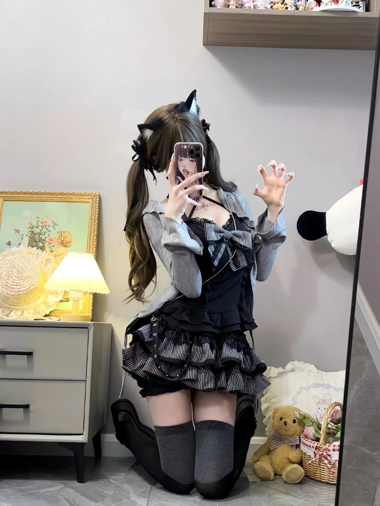 

Японский дизайн Kawaii Preppy Style Осенний женский костюм Шикарный сладкий кружевной топ с лямкой в стиле Лолиты + серый кардиган + комплект мини-юбки