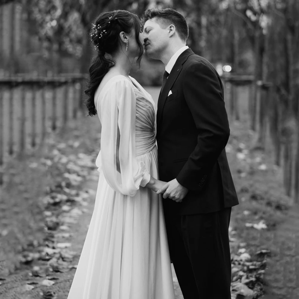 V Neck A Line Chiffon Wedding Dress Simple Long Bishop Sleeves Criss Cross Backless Ruched Ivory Solid Bridal Gowns Customized