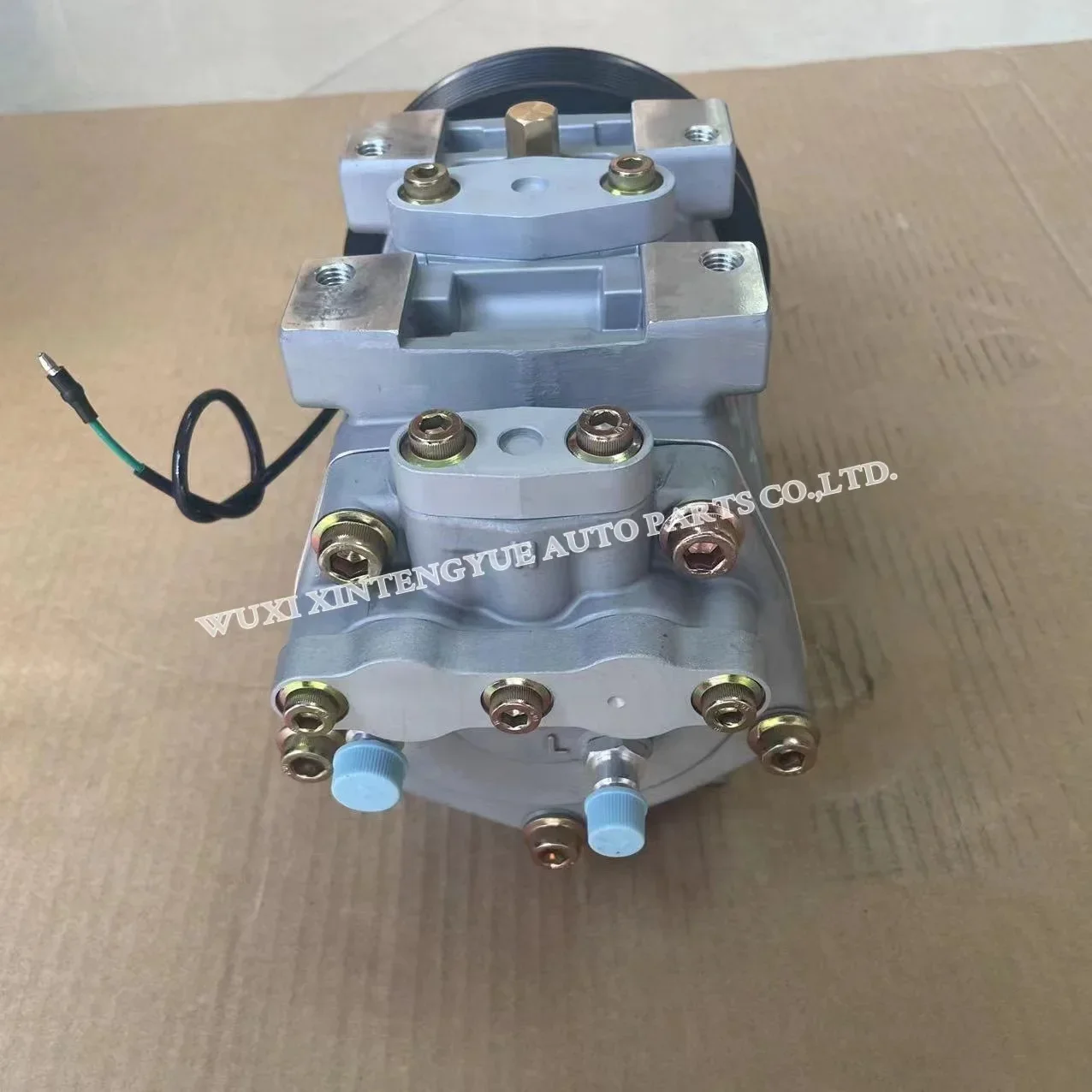 Original UX330 UXF330 Bus air Condition Conditioning Auto Compressor Ac Compressor Unicla 4500 Rpm