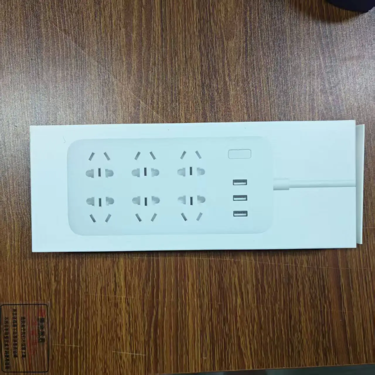 

Умный сетевой фильтр Xiaomi с быстрой зарядкой, 3 USB-портами, 6 гнездами, 1.8 м, скрытой индикаторной лампой и адаптером для умного дома