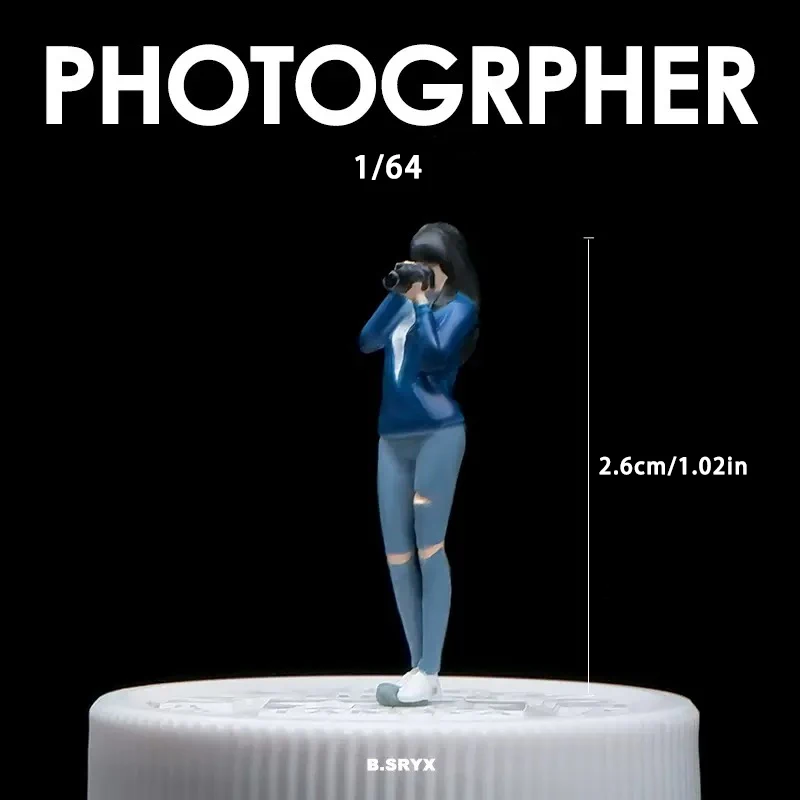 Kicarmod 1/64 Scale Model Figurine Photo Proposal Scene Figure  in Scale Diecast Model Car