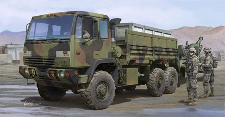 

Военная сборная модель бронеавтомобиля 1:35 США M1083 Тактический транспортный грузовик