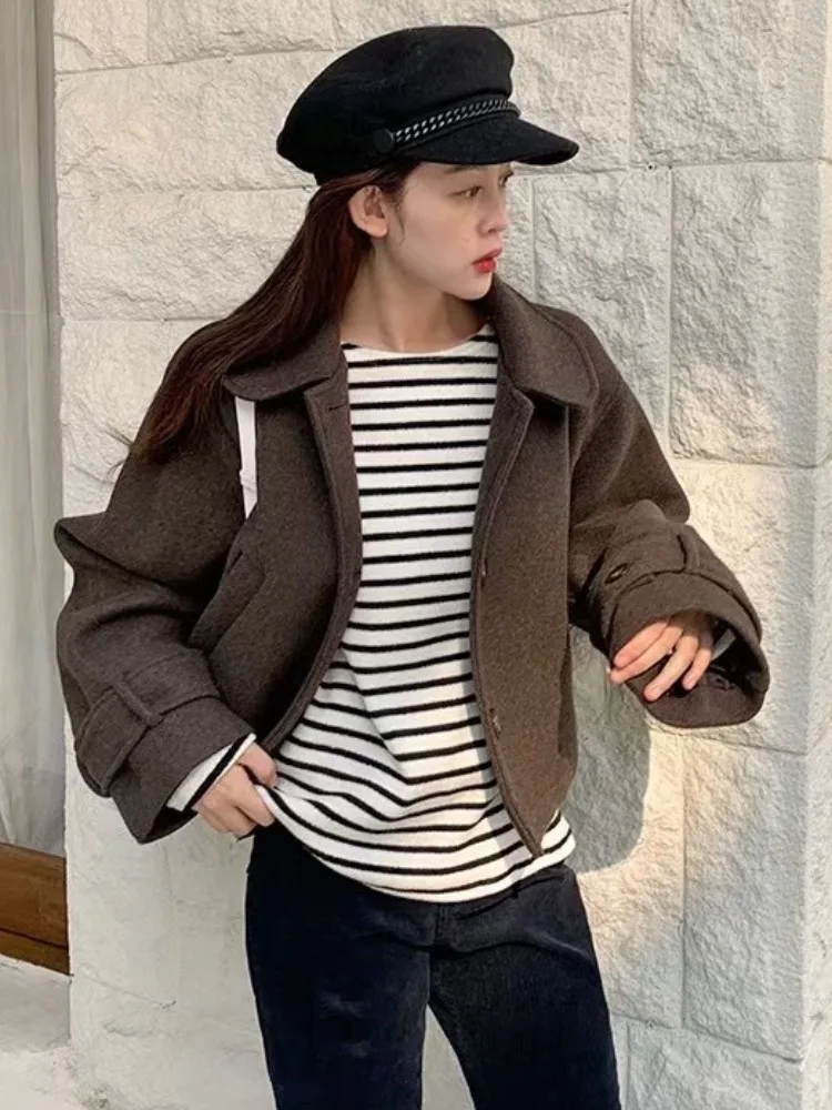 Abrigo elegante de terciopelo de seda con botones y cuello de muñeca para mujer, ropa de abrigo versátil de aspecto juvenil de talla pequeña, otoño e invierno