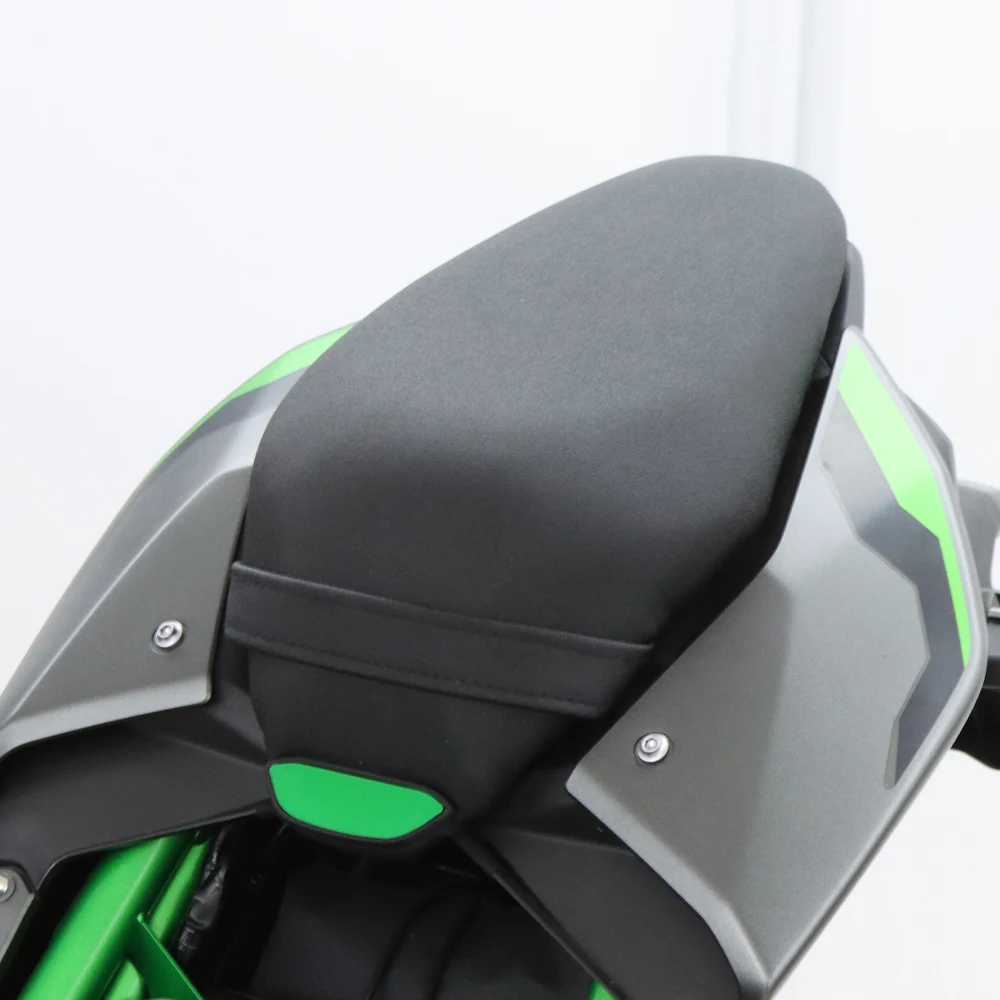 Motorcycle Rear Passenger Pillion Seat For Kawasaki Z900 2025-2026 Motorcycle Seat Cushion Pad Assembly Comfort Seat