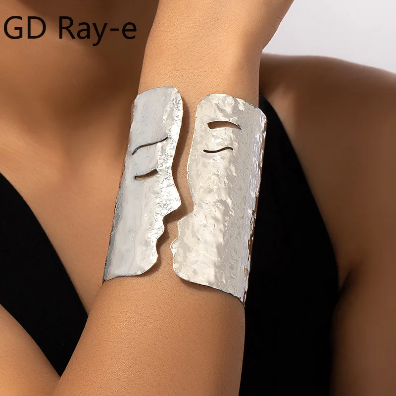 

Exaggerated Gold-plated Face Cuff Bracelet Bangles for Women 2024 Fashion Female Opening Width Meta Bangles Hand Jewelry