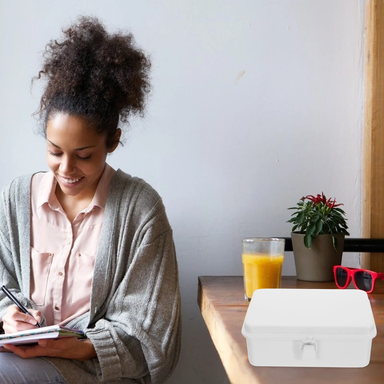 

Настольный органайзер для мелочей, 1 шт., компактный, прочный, для хранения косметики, украшений, канцелярских принадлежностей, для дома и офиса, многофункциональный